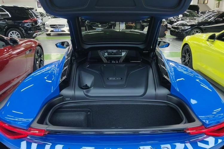 Used Lotus EMIRA 2021 2.0T DCT First Edition Trunk