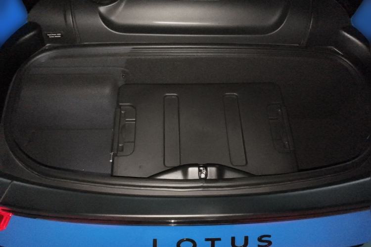 Used Lotus EMIRA 2021 2.0T DCT First Edition Trunk