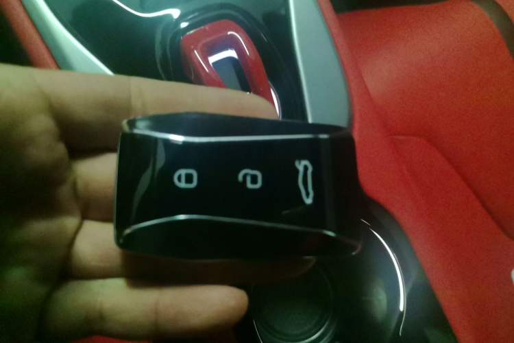 Used Lotus EMIRA 2021 2.0T DCT First Edition Vehicle Key