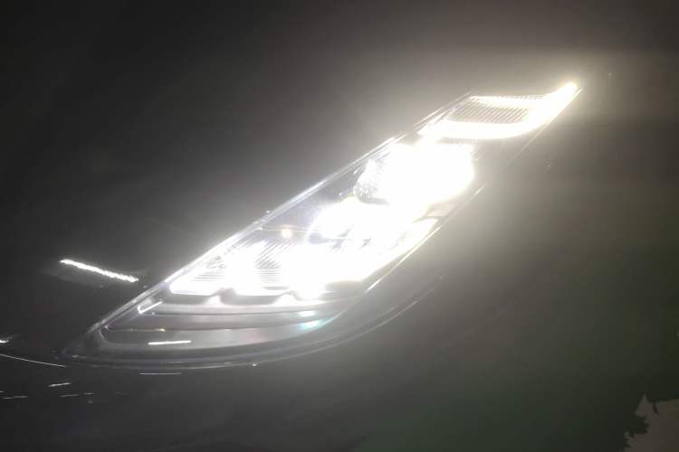 Used Lotus EMIRA 2021 2.0T DCT First Edition Left Front Headlight