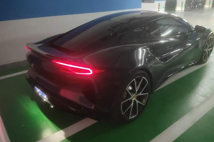 Used Lotus EMIRA 2021 2.0T DCT First Edition Rear Right 45 Deg
