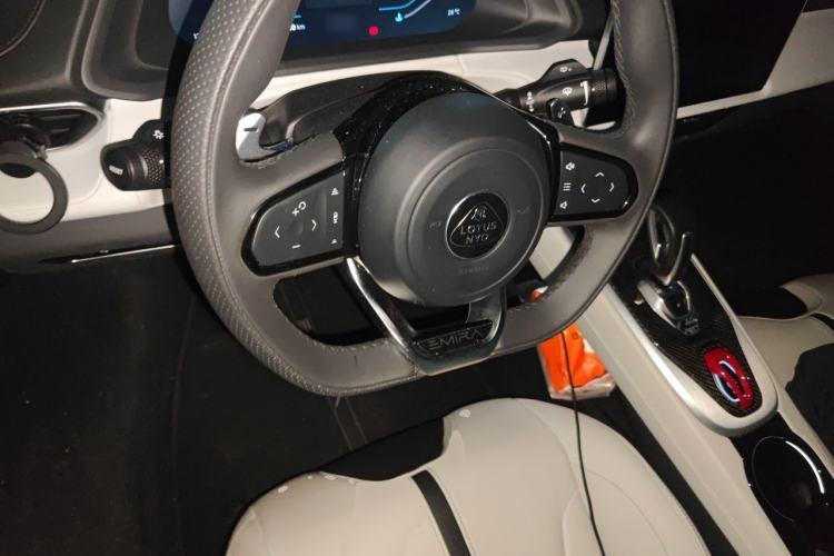 Used Lotus EMIRA 2021 2.0T DCT First Edition Steering Wheel