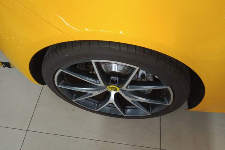 Used Lotus EMIRA 2021 2.0T DCT First Edition Exterior 8