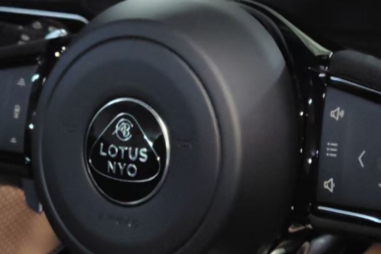 Used Lotus EMIRA 2021 2.0T DCT First Edition Interior 3