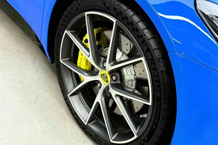 Used Lotus EMIRA 2022 3.5T V6 Manual First Edition Interior 2
