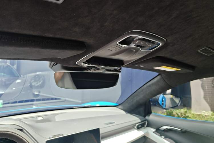Used Lotus EMIRA  Headliner