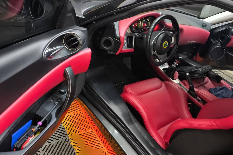 Used Lotus Evora 2011 3.5 V6 Four-Seat Standard Edition Driver Seat