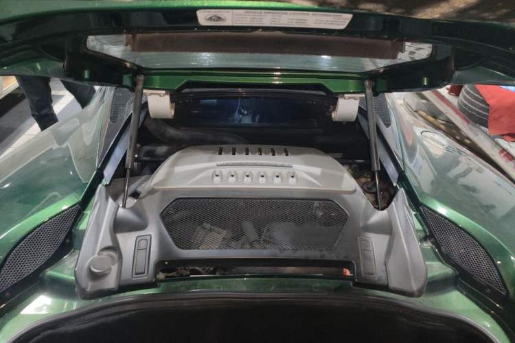 Used Lotus Evora 2011 3.5 V6 Four-Seat Sport Edition Engine Bay