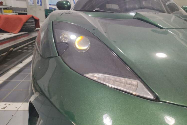 Used Lotus Evora 2011 3.5 V6 Four-Seat Sport Edition Right Front Headlight