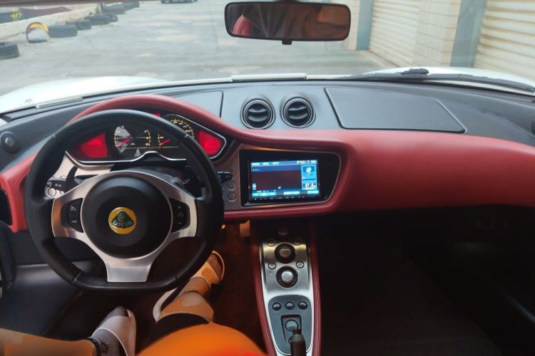 Used Lotus Evora 2011 3.5 V6 IPS Center Console