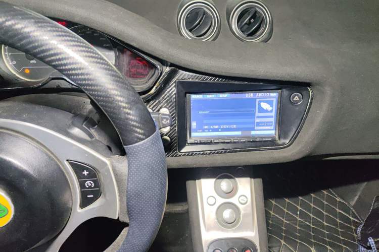 Used Lotus Evora 2011 3.5 V6 IPS Audio And AC Panel