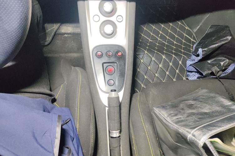 Used Lotus Evora 2011 3.5 V6 IPS Gear Lever