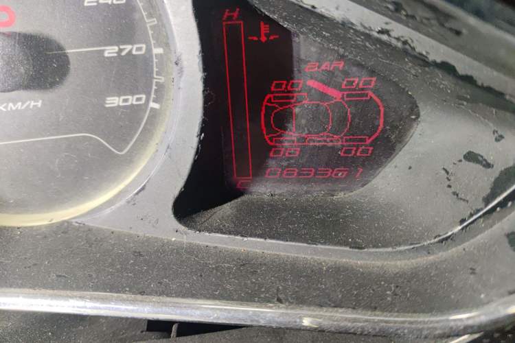 Used Lotus Evora 2011 3.5 V6 IPS Odometer Close Up