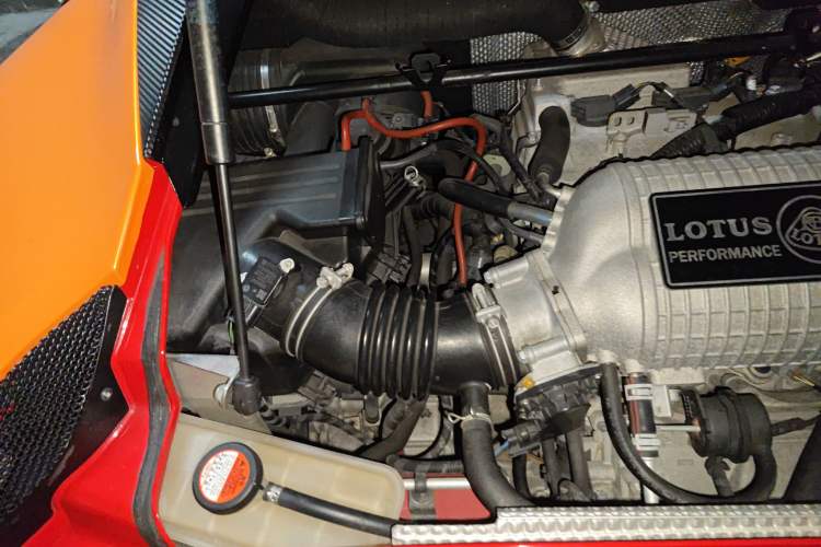Used Lotus Evora 2015 3.5T S Engine Bay Right