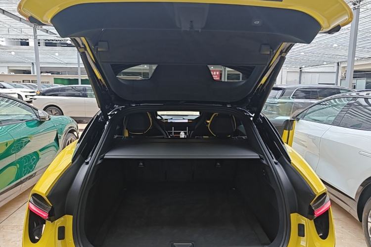 Used Lotus FOR ME 2026 Model For Me Trunk