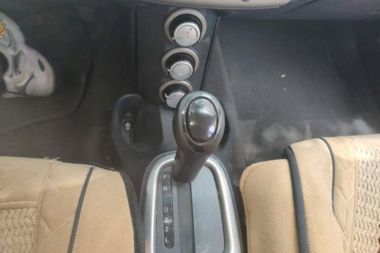 Used Lotus Joy 2009 1.6L Automatic Fashion Edition Gear Lever