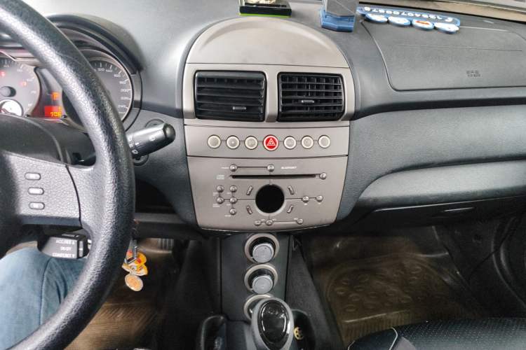 Used Lotus L3 2009 1.6L Automatic Fashion Edition Audio And AC Panel