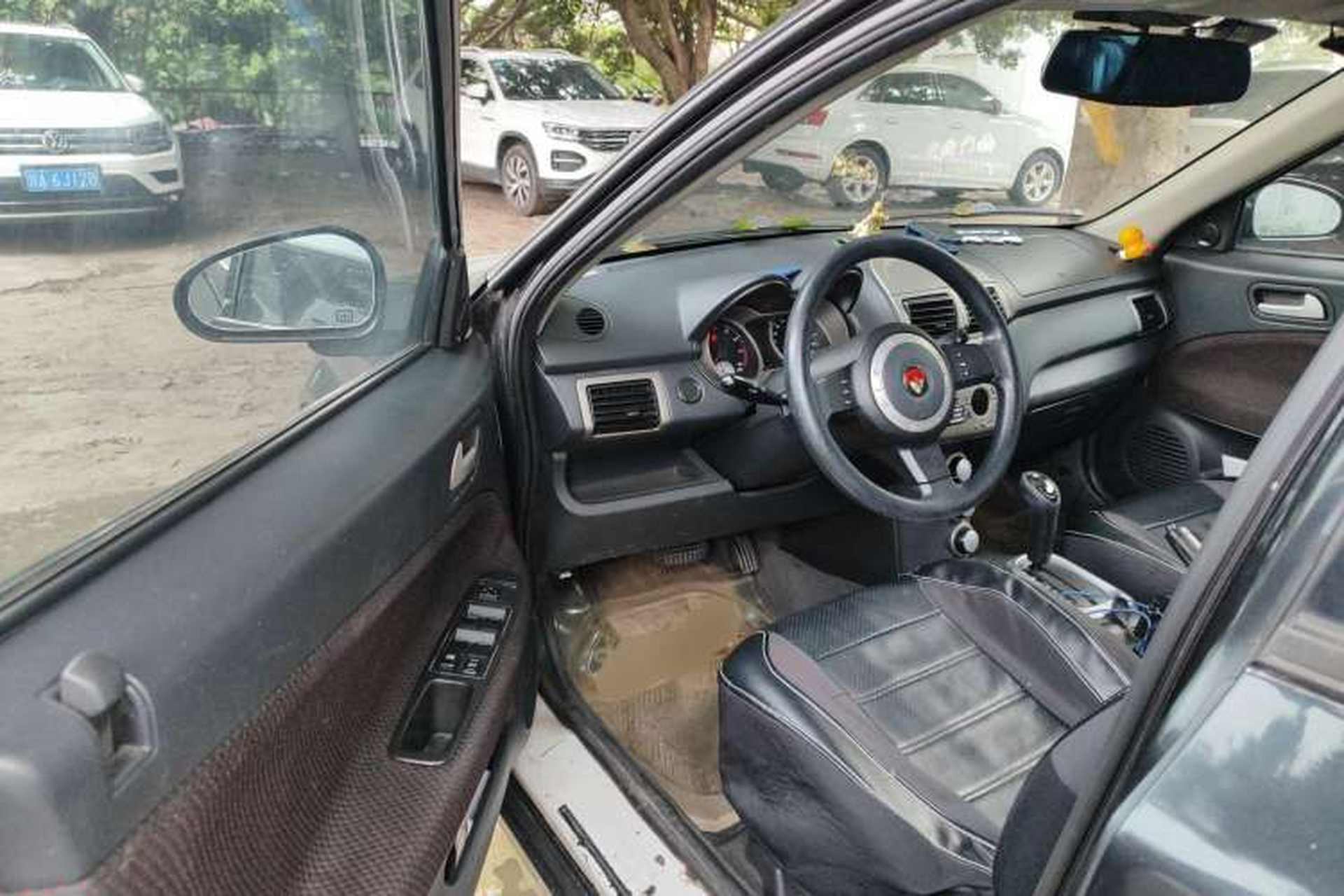 Used Lotus L3 2009 1.6L Automatic Fashion Edition Driver Seat