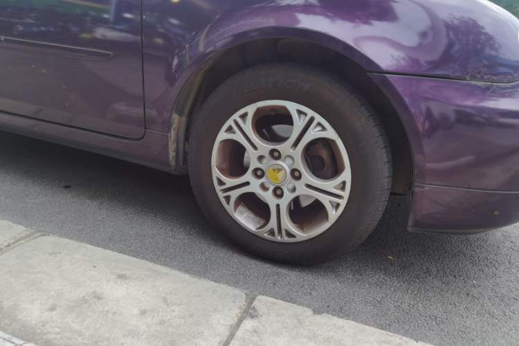 Used Lotus L3 2009 1.6L Automatic Fashion Edition Right Front Wheel Hub