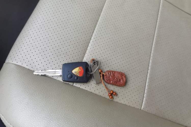 Used Lotus L3 2009 1.6L Automatic Fashion Edition Vehicle Key