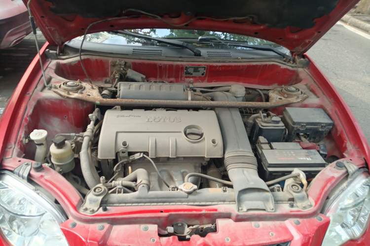 Used Lotus L3 2009 1.6L Automatic Fashion Edition Engine Bay