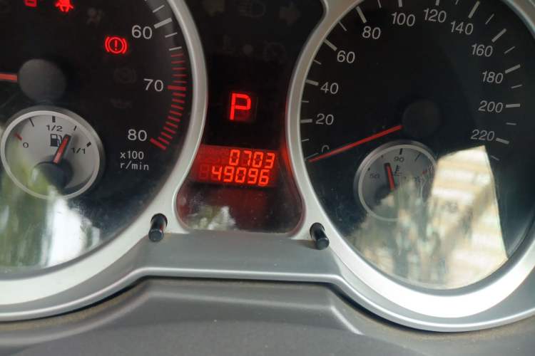 Used Lotus L3 2009 1.6L Automatic Fashion Edition Odometer Close Up