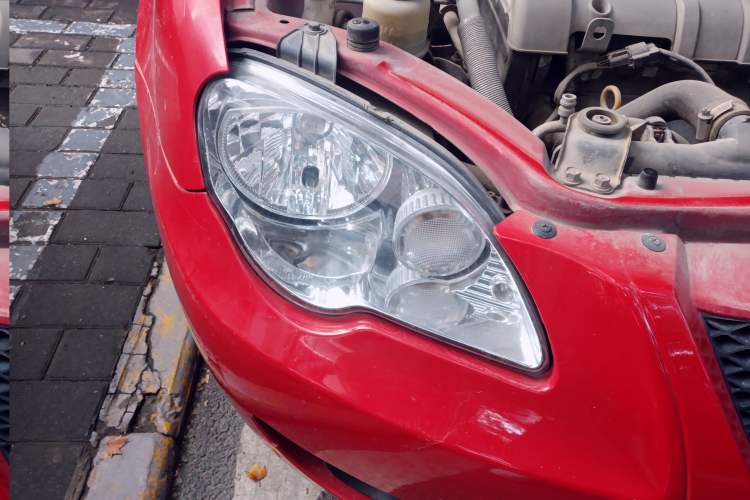 Used Lotus L3 2009 1.6L Automatic Fashion Edition Right Front Headlight