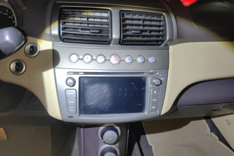 Used Lotus L3 2010 Sedan 1.6L Manual Elite Model Audio And AC Panel