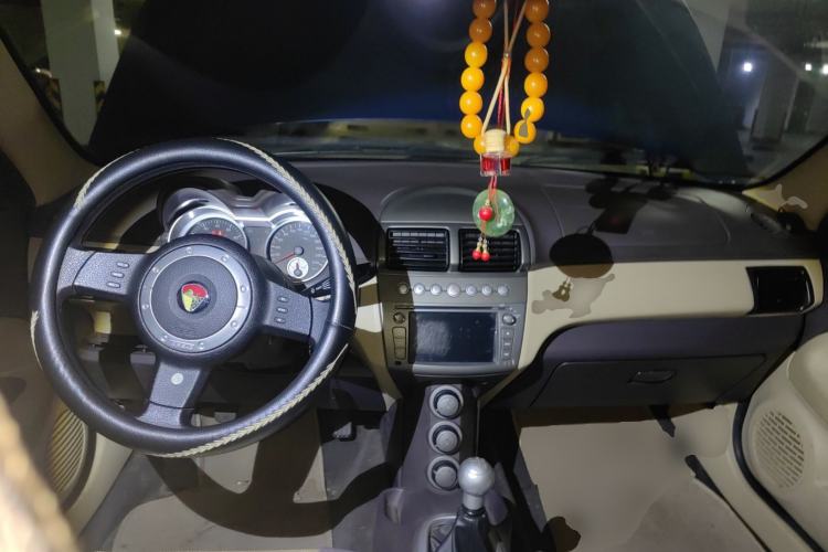 Used Lotus L3 2010 Sedan 1.6L Manual Elite Model Center Console
