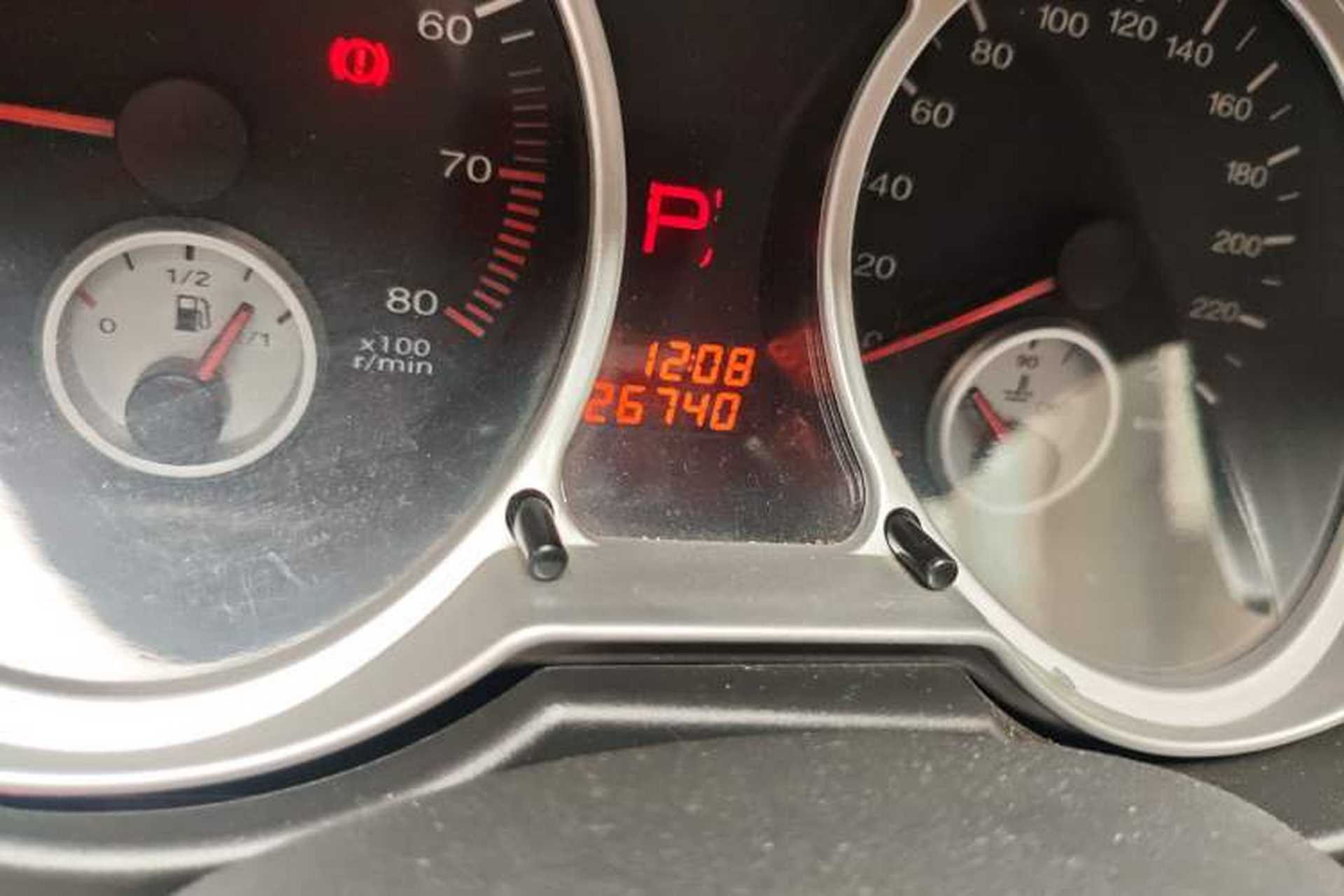Used Lotus L3 2010 Sedan 1.6L Automatic Elite Model Odometer Close Up