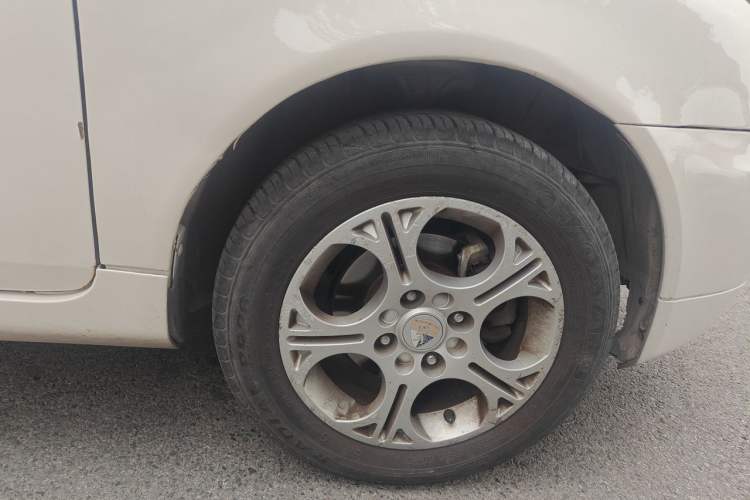 Used Lotus L3 2010 Sedan 1.6L Automatic Elite Model Right Front Wheel Hub
