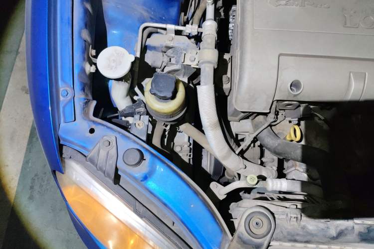 Used Lotus L3 2013 GT 1.6L Automatic Deluxe Model Engine Bay Right