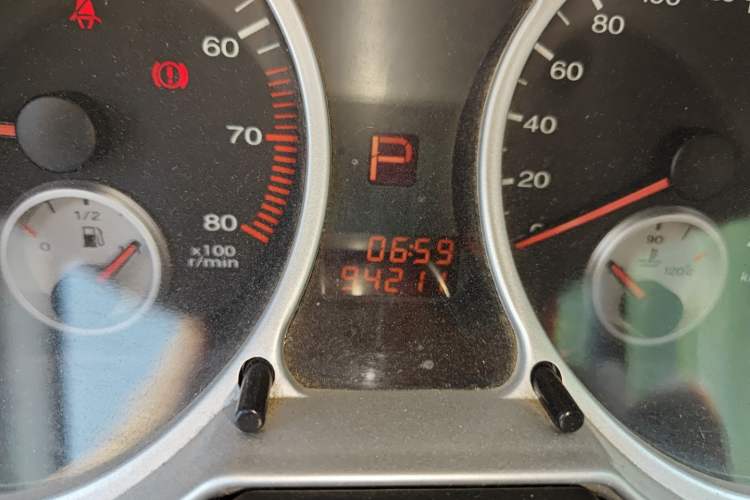 Used Lotus L3 2013 GT 1.6L Automatic Deluxe Model Odometer Close Up