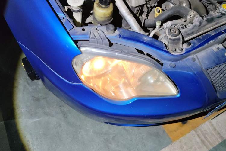 Used Lotus L3 2013 GT 1.6L Automatic Deluxe Model Right Front Headlight