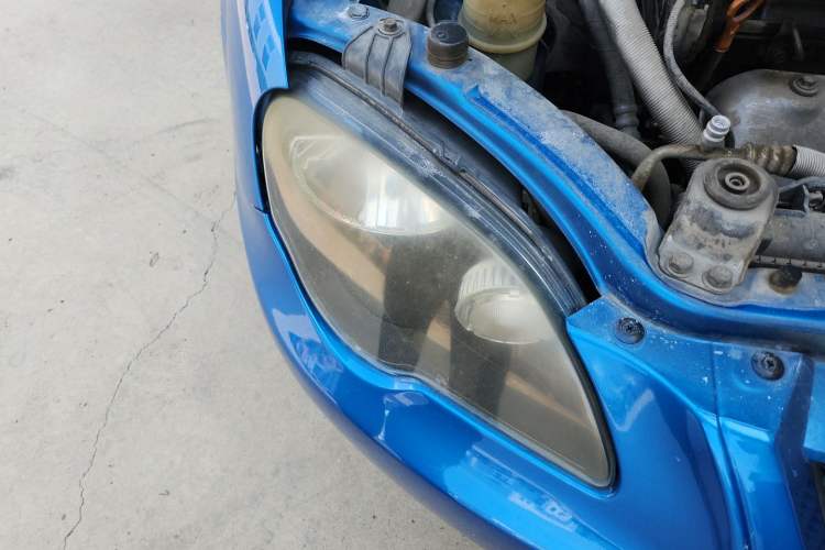 Used Lotus L3 2013 Hatchback 1.5L Manual Elite Model Right Front Headlight