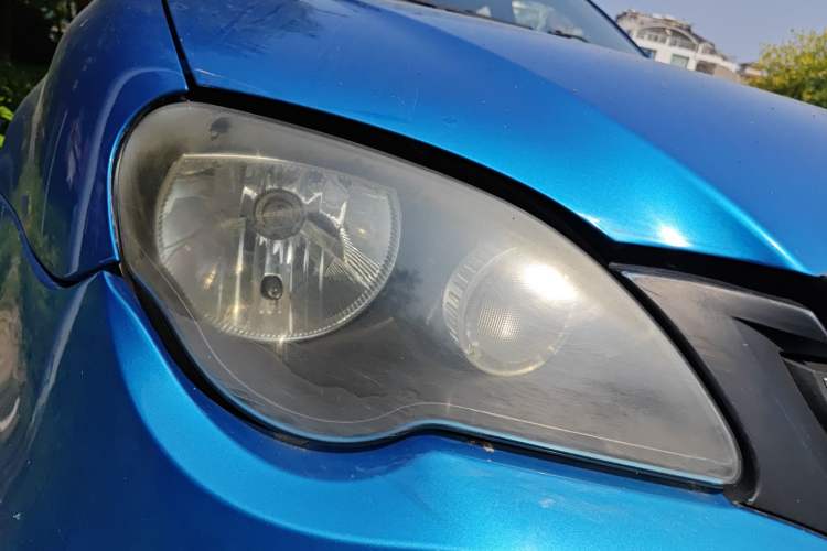 Used Lotus L3 2013 GT 1.6L Automatic Deluxe Model Right Front Headlight