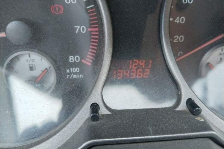 Used Lotus L3 2013 Hatchback 1.5L Manual Elite Model Odometer Close Up