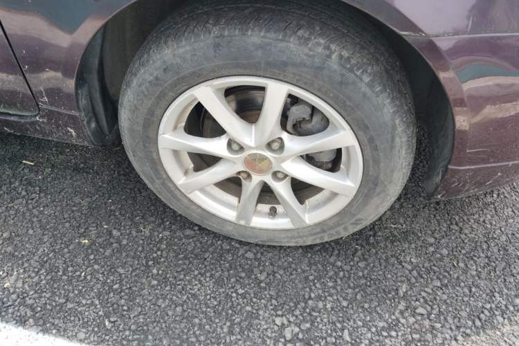 Used Lotus L3 2013 Hatchback 1.5L Manual Elite Model Right Front Wheel Hub