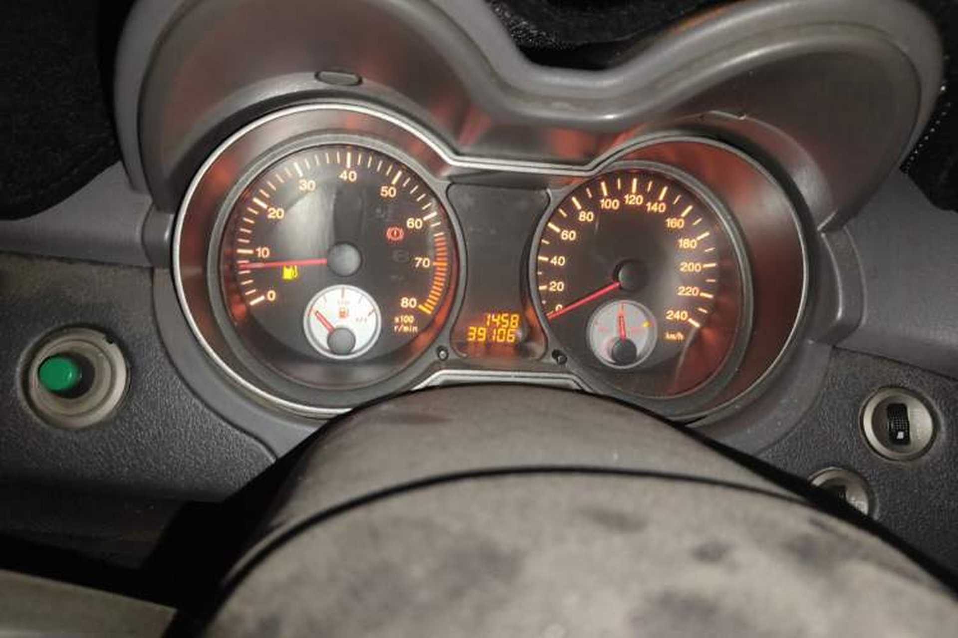 Used Lotus L3 2013 Hatchback 1.5L Manual Elite Model Odometer Close Up