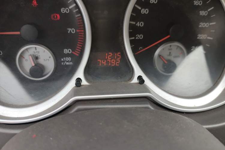 Used Lotus L3 2013 Hatchback 1.5L Manual Elite Model Odometer Close Up