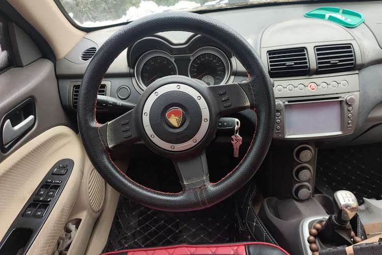 Used Lotus L3 2013 Hatchback 1.5L Manual Elite Model Steering Wheel