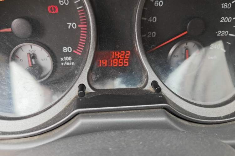 Used Lotus L3 2013 Hatchback 1.5L Manual Elite Model Odometer Close Up