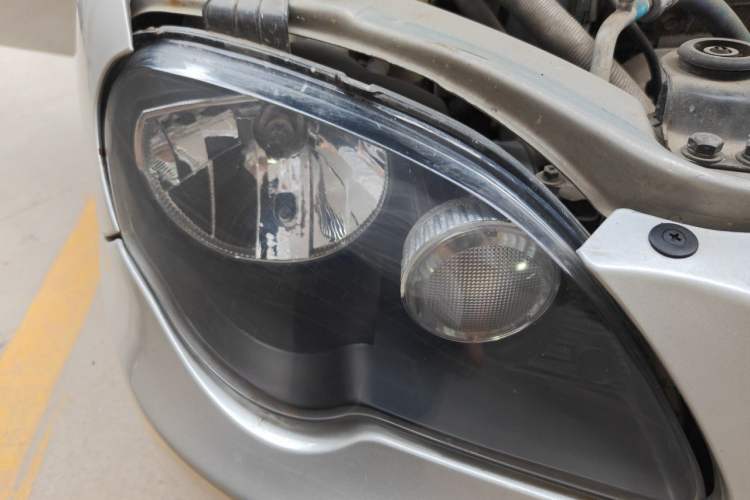 Used Lotus L3 2013 Hatchback 1.5L Manual Elite Model Right Front Headlight