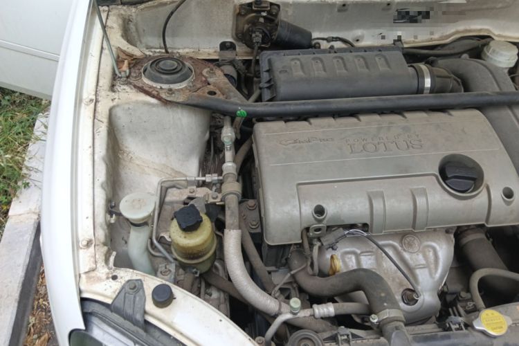 Used Lotus L3 2013 GT 1.6L Manual Deluxe Model Engine Bay Right