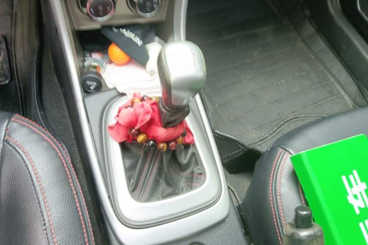 Used Lotus L3 2013 GT 1.6L Manual Deluxe Model Gear Lever