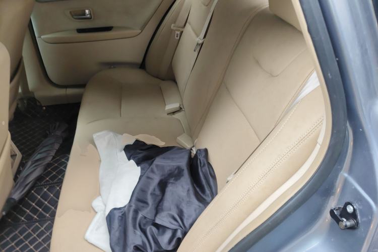 Used Lotus L5 2011 Sedan 1.6L Automatic Fashion Edition Left Rear Seat