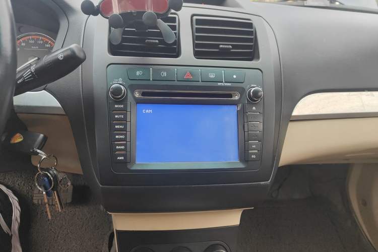 Used Lotus L5 2011 Sedan 1.6L Automatic Fashion Navigation Edition Audio And AC Panel