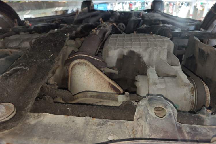 Used Lotus L5 2011 Sedan 1.6L Automatic Fashion Edition Chassis Front