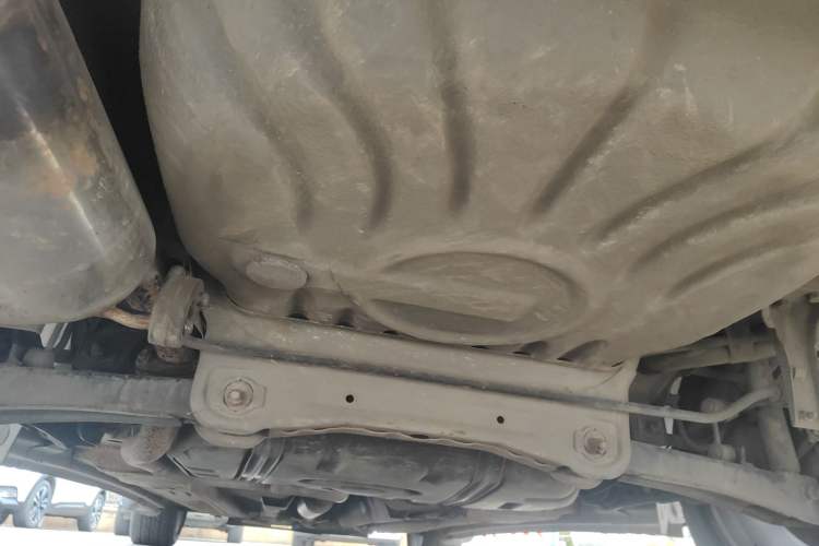 Used Lotus L5 2011 Sedan 1.6L Automatic Fashion Navigation Edition Chassis Rear