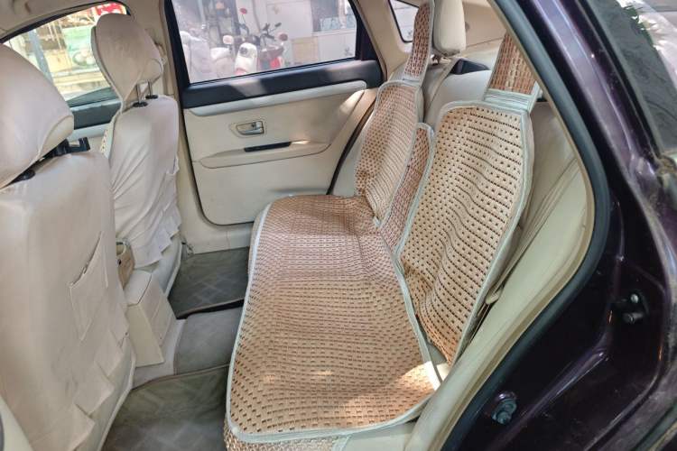 Used Lotus L5 2011 Sedan 1.6L Automatic Fashion Edition Left Rear Seat
